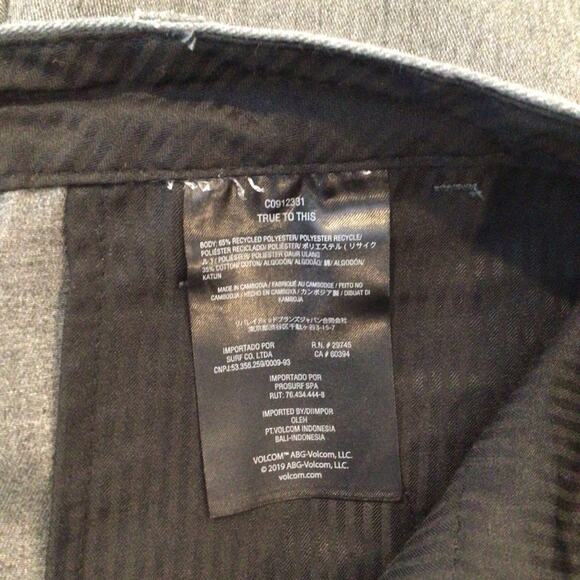 VOLCOM Charcoal Gray Fricken Chino Short Boy's size 26 - Picture 5 of 5